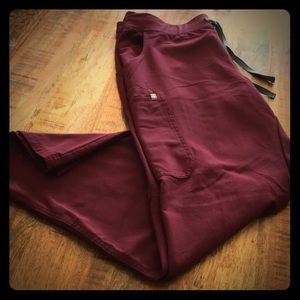 FIGS Scrub Pants- Petite Large- Burgundy